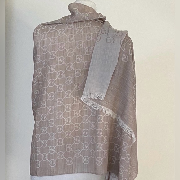 GUCCI WOOL & SILK SCARF - Picture 12 of 14